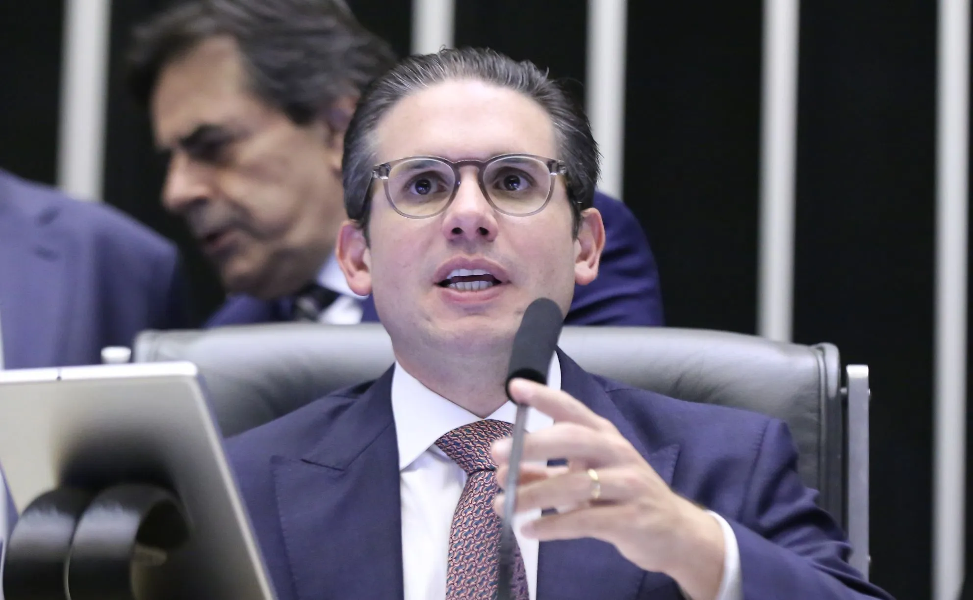 PEC da jornada de trabalho: Câmara vota proposta que reduz horas e muda folgas 1 HUGO MOTTA PLENARIO 25 06 25