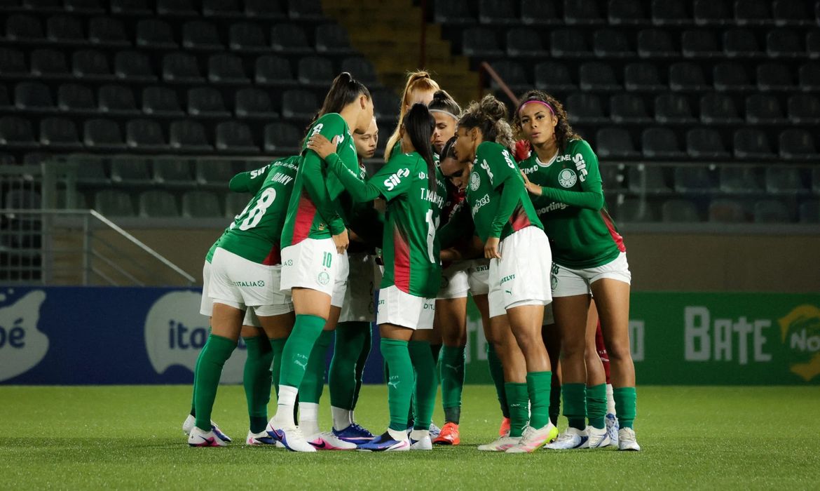 Palmeiras Feminino vence Botafogo e intensifica disputa pela liderança no Brasileirão a1