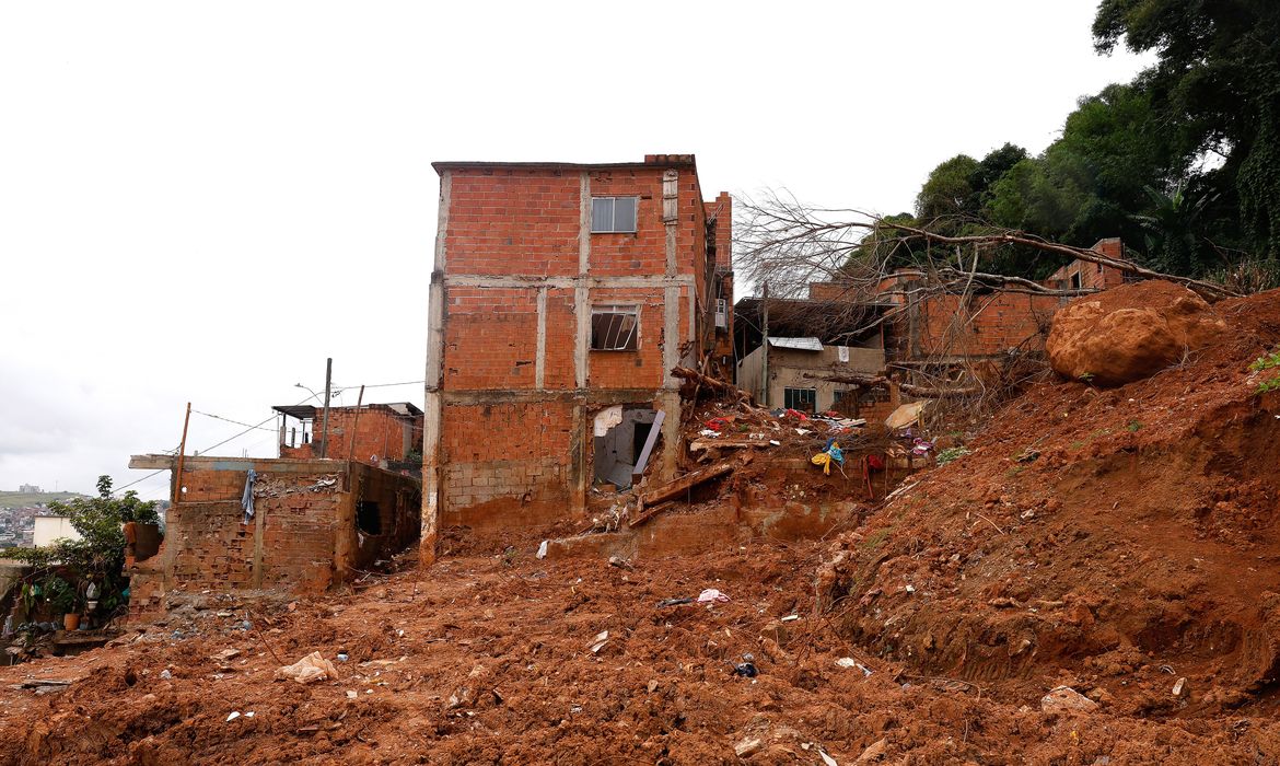 Auxílio Reconstrução: governo libera R$ 75,3 milhões adicionais para vítimas das chuvas em Minas Gerais