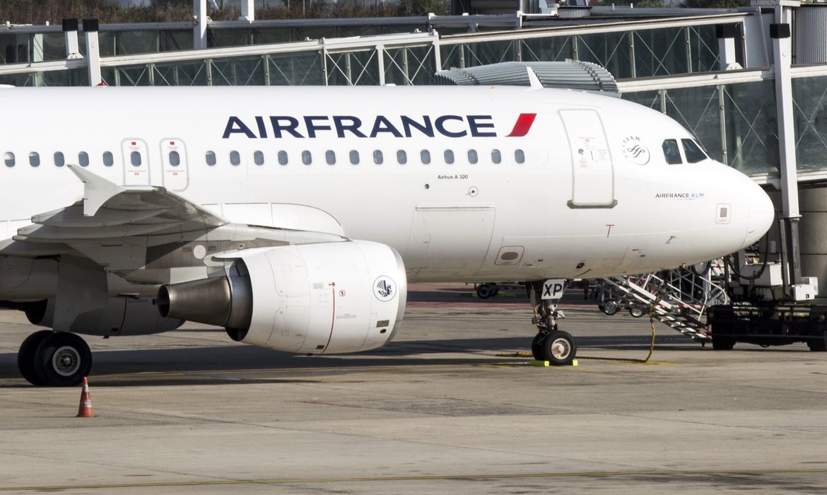 Airbus e Air France responsabilizadas pela Justiça francesa por homicídio culposo no AF447 de 2009 1 Airbus e Air France responsabilizadas pela Justiça francesa por homicídio culposo no AF447 de 2009