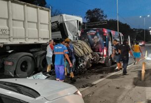 Colisão múltipla na Rodovia do Contorno mata casal e interdita Br-101 em Cariacica