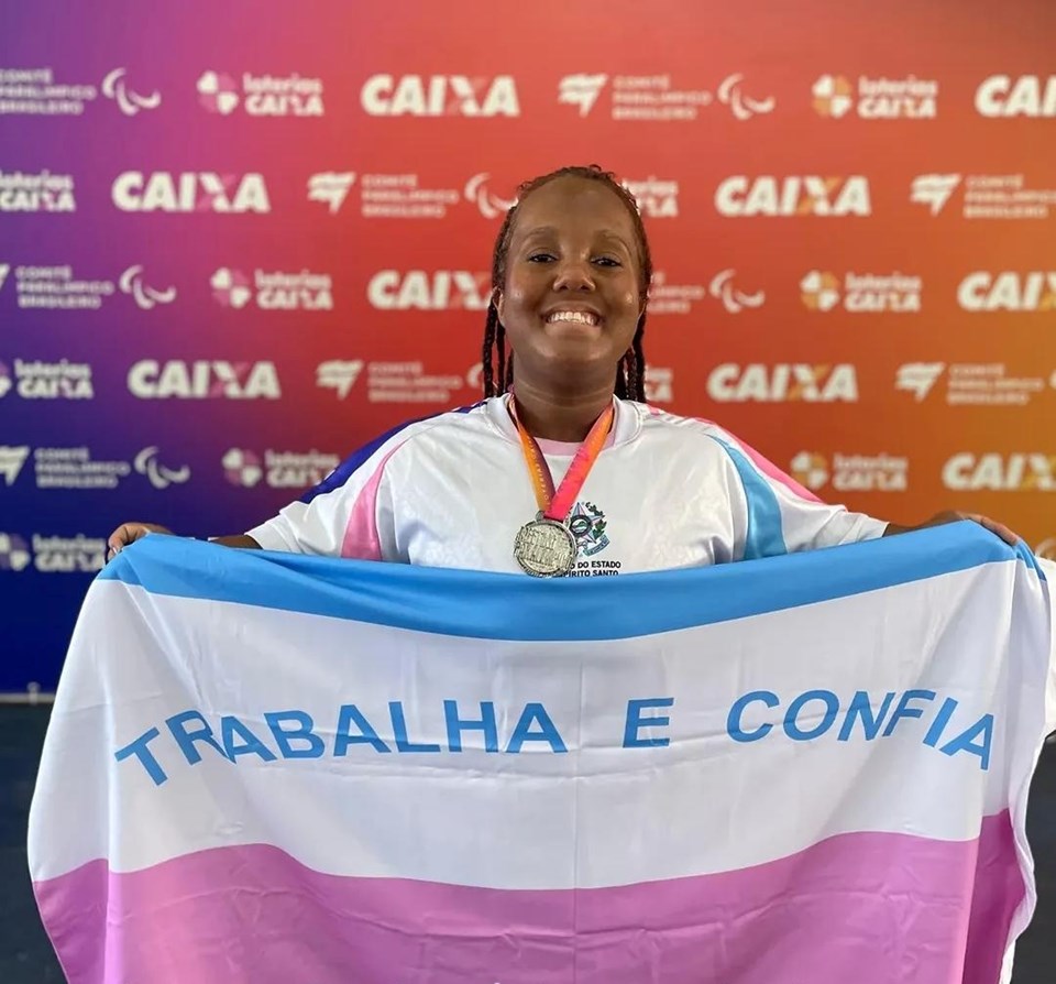 Halterofilismo paralímpico: Rayssa Rocha, capixaba de 18 anos, conquista prata em Natal