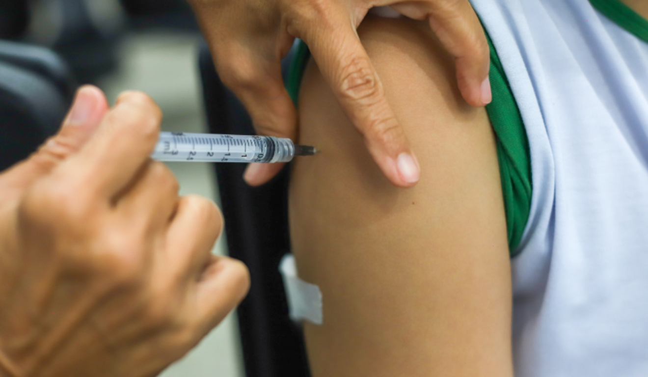 Vitória expande vacinação contra a gripe para toda a população; agendamento já disponível