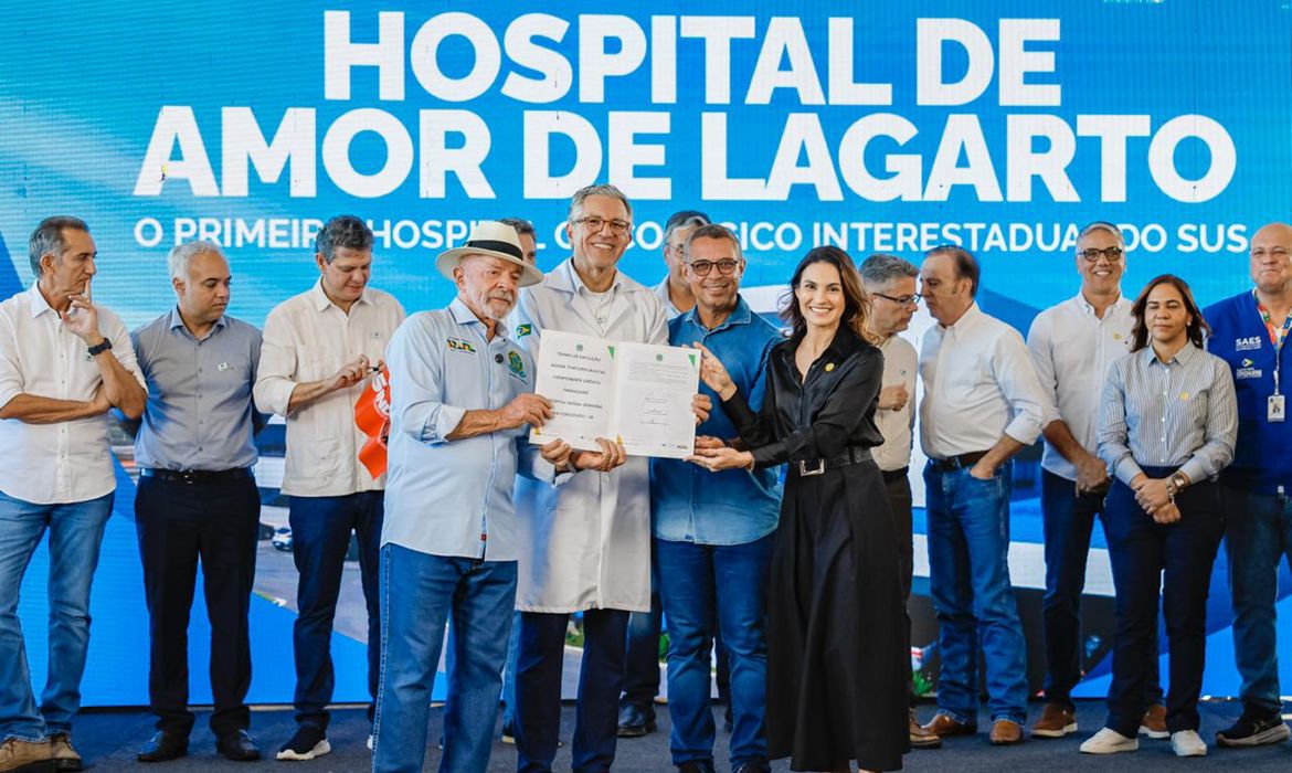 Lula visita hospital oncológico em Sergipe e aborda tratamento de saúde e soberania