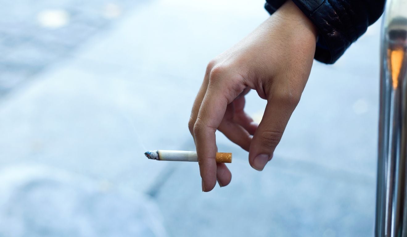 Fumaça tóxica: entenda a ligação entre cigarro, infecções e câncer de garganta