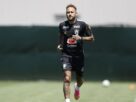 Neymar realiza primeiro treino em campo com a Seleção Brasileira em Nova Jersey