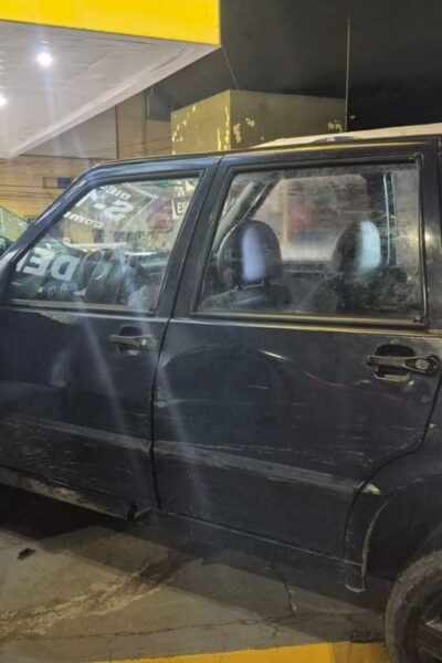 Criança de seis anos fica ferida após carreta atingir carro e motorista fugir em Cariacica