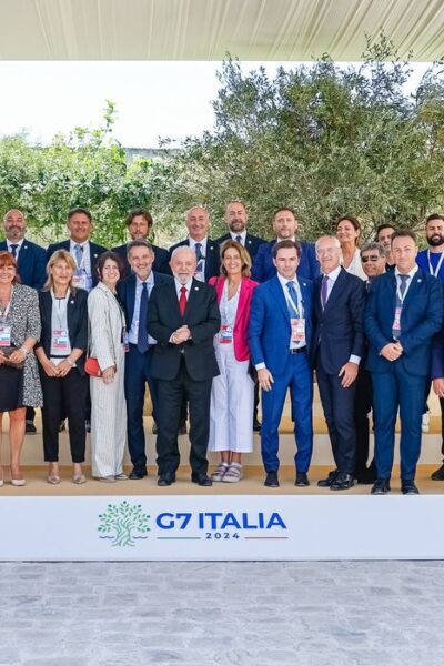 Lula cobra compromisso de potências do G7 no combate às desigualdades globais