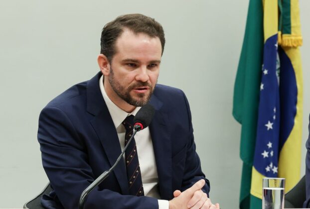 Ministro da Fazenda alerta para riscos de autonomia financeira do Banco Central