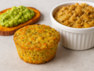 3 lanches saudáveis e rápidos na air fryer: muffin de quinoa, tostada de batata-doce e crumble de maçã