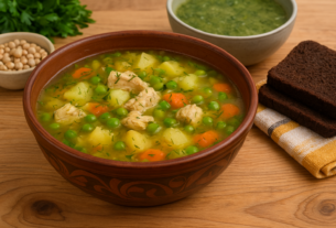 3 sopas saudáveis e ricas em proteína para um jantar leve