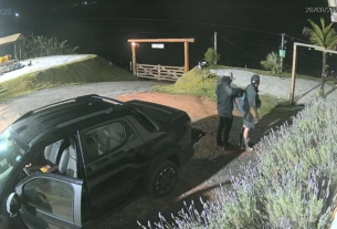 Trio armado invade casa, mantém casal refém e leva carro em Marechal Floriano
