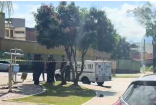 Homem é morto a tiros após discussão em rotatória de Vila Capixaba, em Cariacica
