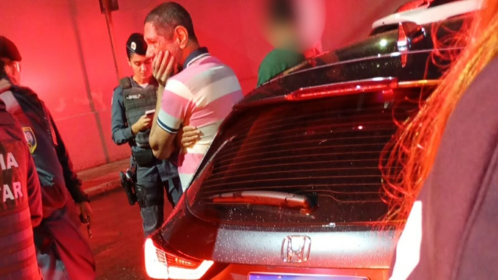 Ex-investigador Luiz Fernando Santos de Farias é preso em Vila Velha após atropelar adolescente; arma .40 apreendida 1 Ex-investigador Luiz Fernando Santos de Farias é preso em Vila Velha após atropelar adolescente; arma .40 apreendida