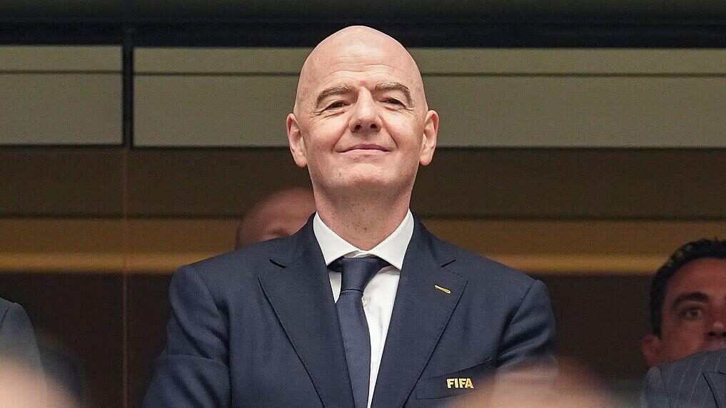 Proposta de venda de participação na Fifa reacende debate sobre gestão comercial e riscos