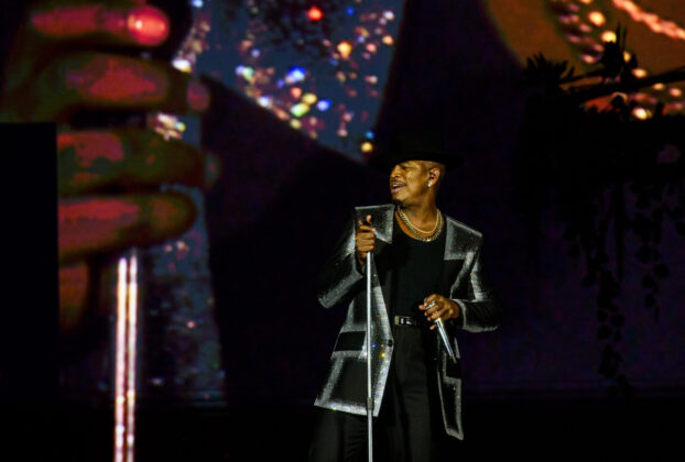 Ne-Yo entrega show elegante e lotado no Palco Sunset do Rock in Rio 2026; apresentação merecia Palco Mundo