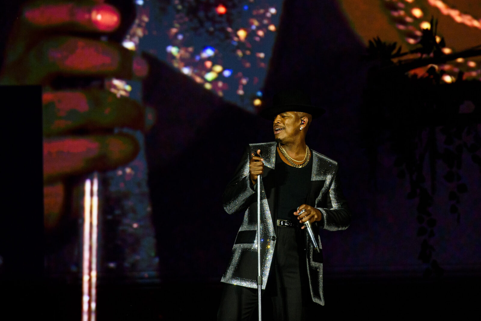 Ne-Yo entrega show elegante e lotado no Palco Sunset do Rock in Rio 2026; apresentação merecia Palco Mundo 1 Ne-Yo entrega show elegante e lotado no Palco Sunset do Rock in Rio 2026; apresentação merecia Palco Mundo
