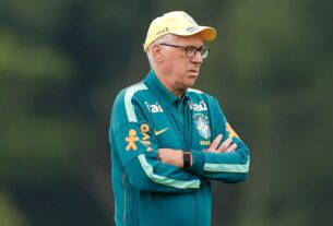 Ancelotti comunicou à CBF sondagem da Itália, mas reafirmou permanência até 2030