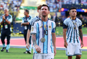 Torcedores argentinos lançam petição para repetir final da Copa do Mundo 2026 após derrota para a Espanha