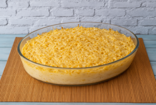Fricassê de frango cremoso: receita fácil com milho e requeijão para o almoço de domingo