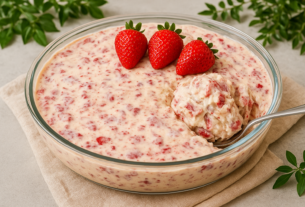Morango cravejado de travessa: receita completa e passo a passo