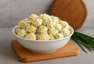 Salada de batata mais leve: receita com molho de iogurte (substitui a maionese)