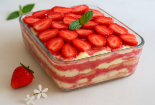 Tiramisù de morango: receita fácil e refrescante para aproveitar a fruta da estação