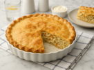 Torta de frango cremosa: receita prática com massa crocante para o lanche